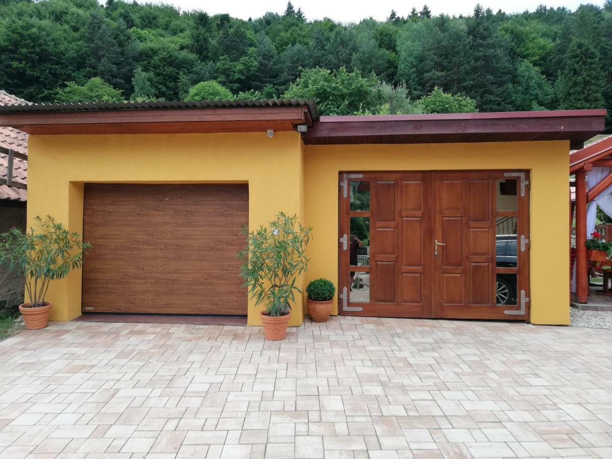 Ferienwohnung Domino Korytné Exterior foto